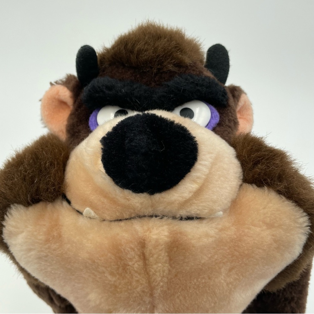 Vintage 1990 Warner Bros Tasmanian Devil Taz Plush Stuffed Animal